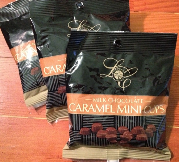 Dollar Store Recipe: Chocolate Caramel Cashew Cookie Bars (and 50+ more sweet treats for the holidays!)