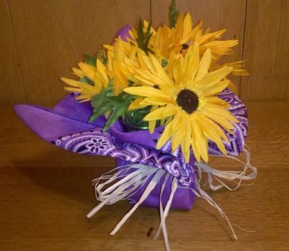Make Bandana Floral Centerpieces