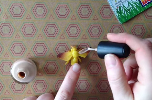 Glitter Bee Necklace