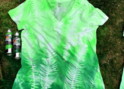 DIY Botanical spray painted t-shirt - smart to use ferns for this project! - Dollar Store Crafts
