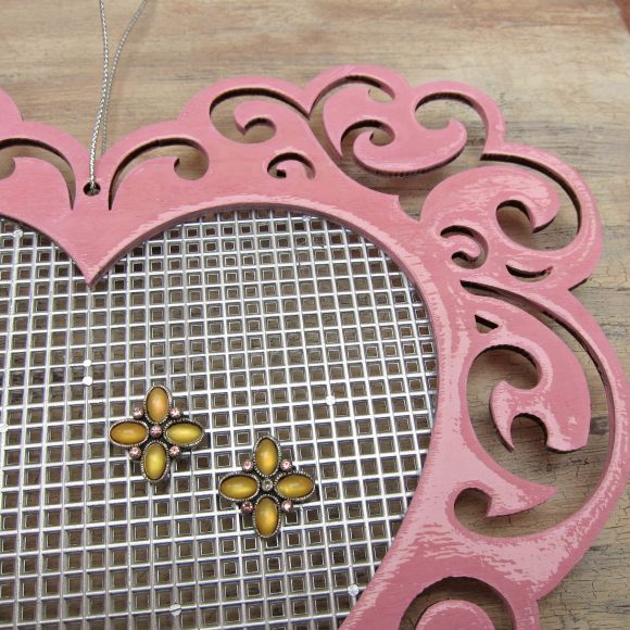 Close up DIY Jewelry organizer