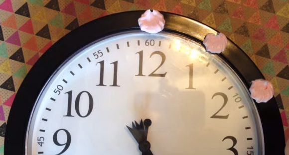 collage clay decoden clock