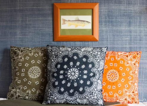 DIY Dollar store bandanna pillows - from HeatheredNest