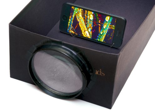 DIY projector for smartphones