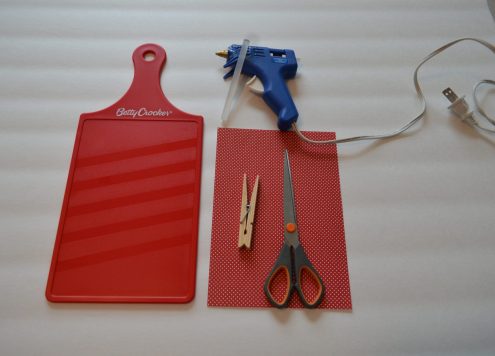 Tutorial: Cutting Board Clipboard