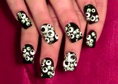 googly eye nails