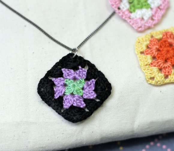 granny square necklace