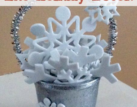 We have been asked by many folks for more craft ideas that use recycled K-cups. Here's one that is a great last-minute holiday project: a bucket of snow! These would be great for use as Christmas tree ornaments, as place card holders, or as embellishments for your gift wrapping.