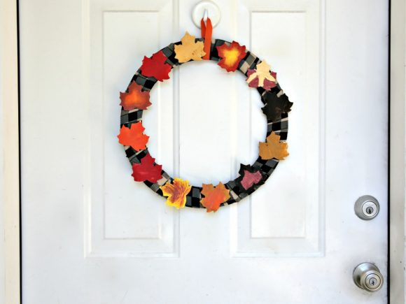 Make a Kid Art Painted Leaf Wreath