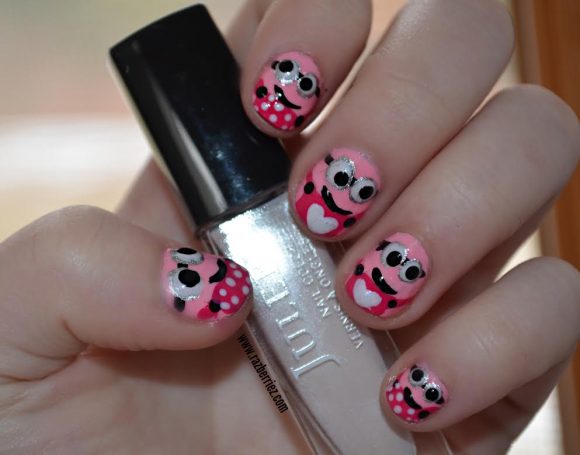minion nails2