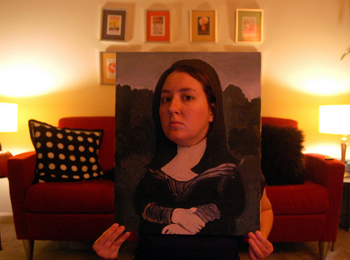 Mona Lisa Halloween Costume (via dollarstorecrafts.com)