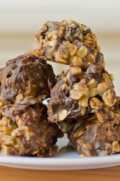 No-Bake Dark Chocolate Sunbutter Cookies