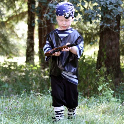 The ultimate guide to creating a last-minute pirate costume for halloween