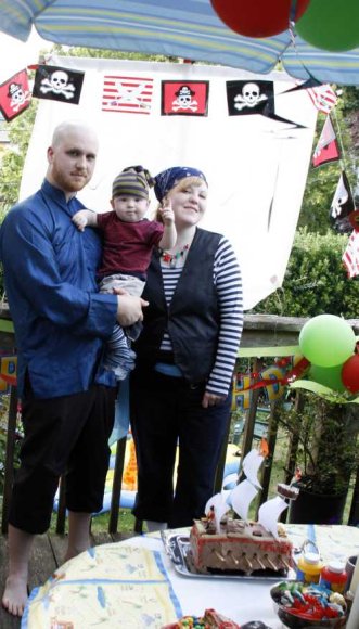 Ultimate guide to creating a last-minute pirate costume