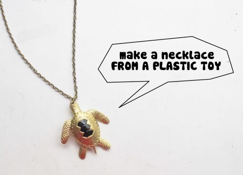 Make Plastic Toy Necklaces