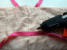 Instructions for a No-Sew Princess Costume by DollarStoreCrafts